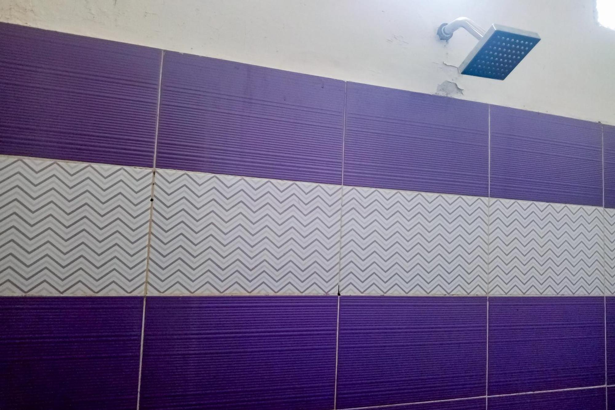 ホテル Malibu Syariah Bogor Redpartner エクステリア 写真